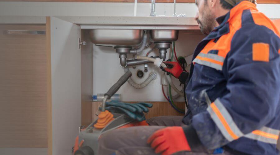 Expert burst pipe repair services in Frohna, MO